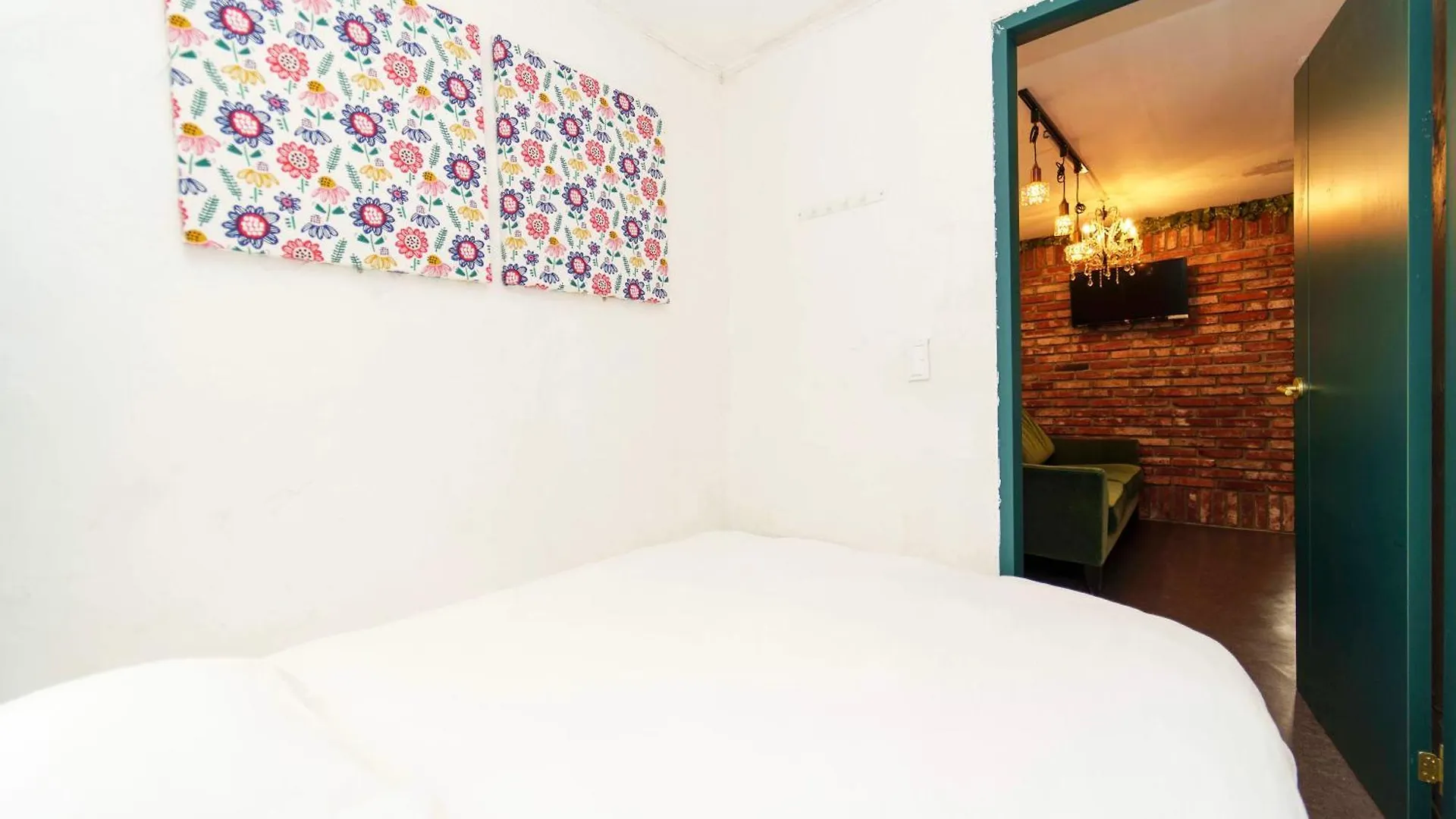 1.Hongdae@ Cozy House 5Room.4Bath. Szöul Apartman